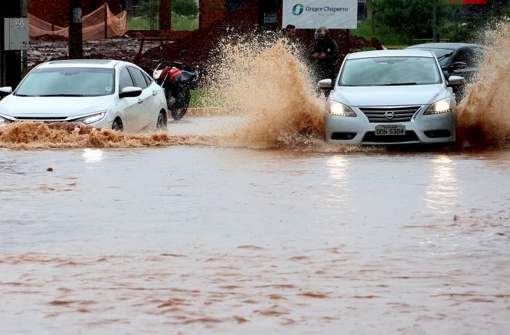 Chuva em 8 cidades de MS somou mais da metade do volume previsto para janeiro