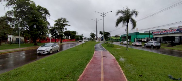 Semana começa com previsão de calor e chuva