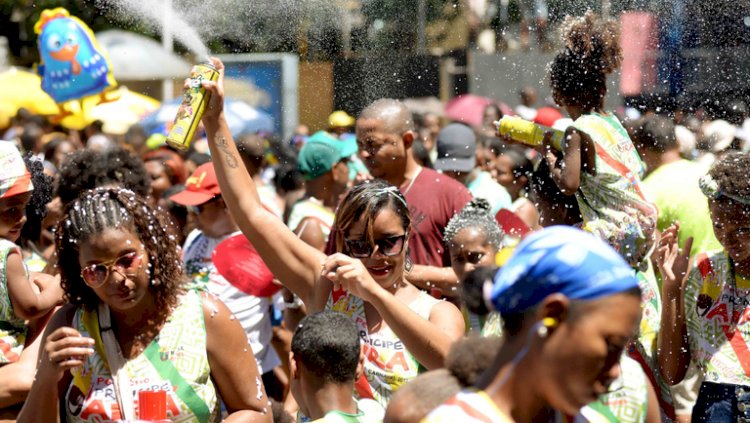 Carnaval: confira os principais destinos para cair na folia