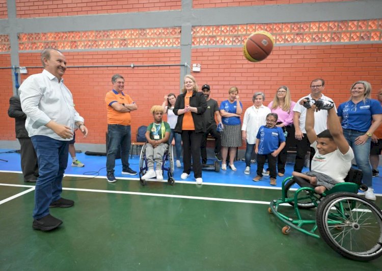 Governador participa de abertura do Festival Paralímpico, que reuniu mais de 200 crianças e adolescentes em São José