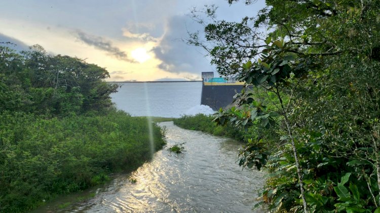 Barragem no Rio São Bento impede inundação e garante abastecimento na região Sul