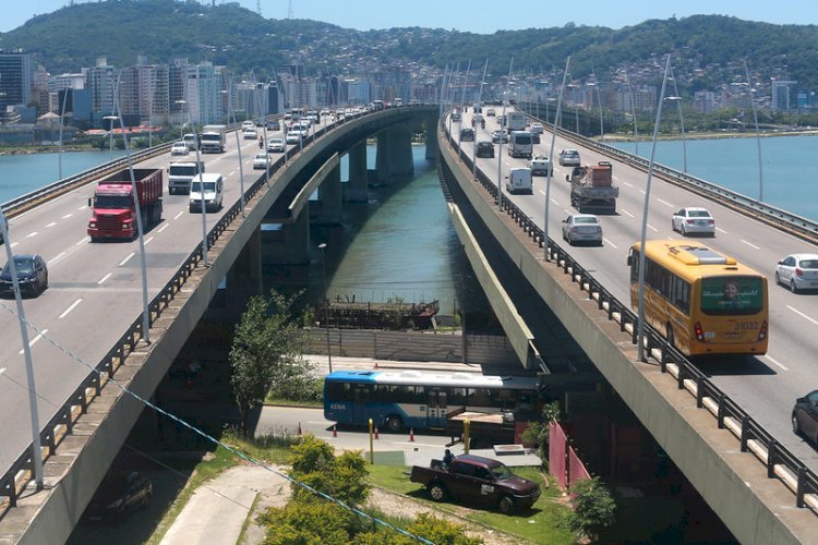 Ponte Pedro Ivo Campos continuará fechada parcialmente nos próximos três dias